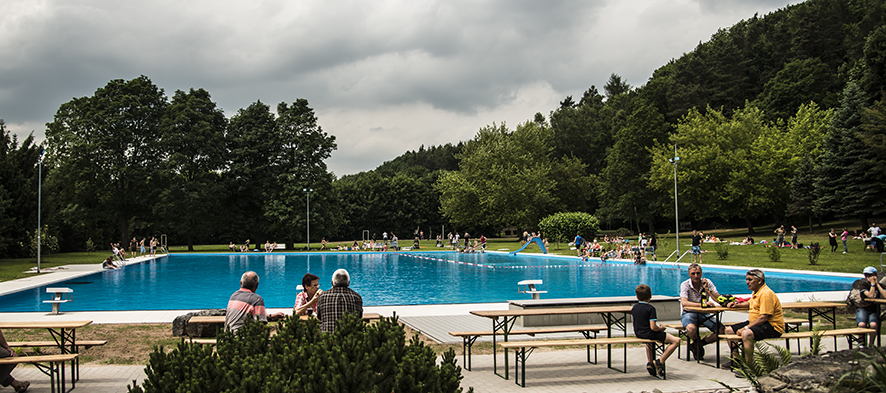 schwimmbaderoeffnung_2015.jpg